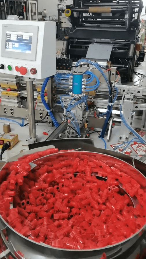 Automatic Spout Cap Inserter Sealing Machine for Plastics Stand up Packages Cap Sealing