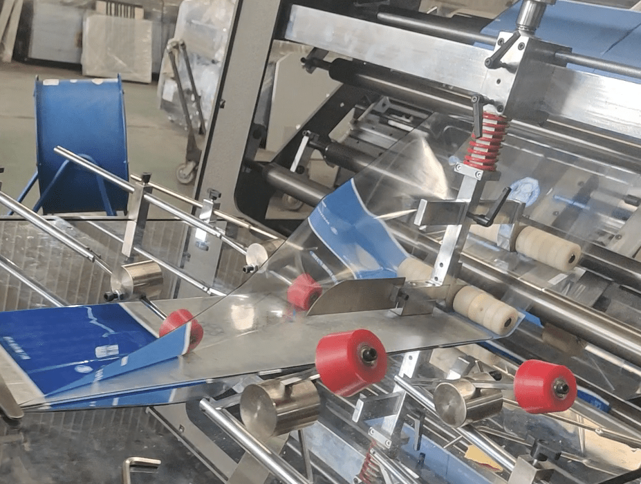 Fast Speed High Quality Four Side Sealing Pouch Making Machine