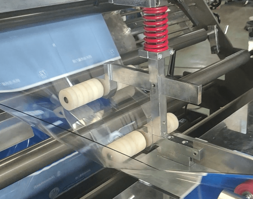 Fast Speed High Quality Four Side Sealing Pouch Making Machine