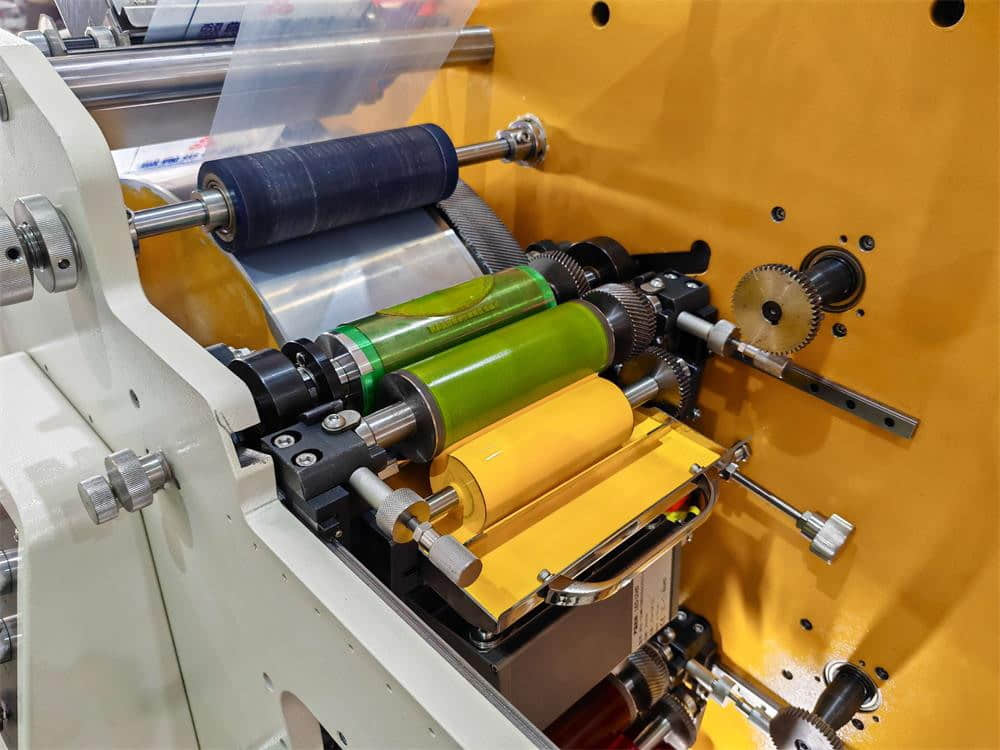 Automatic 6-12 Colors Label Paper CI Flexographic Printing Machine for Roll Label Stickers