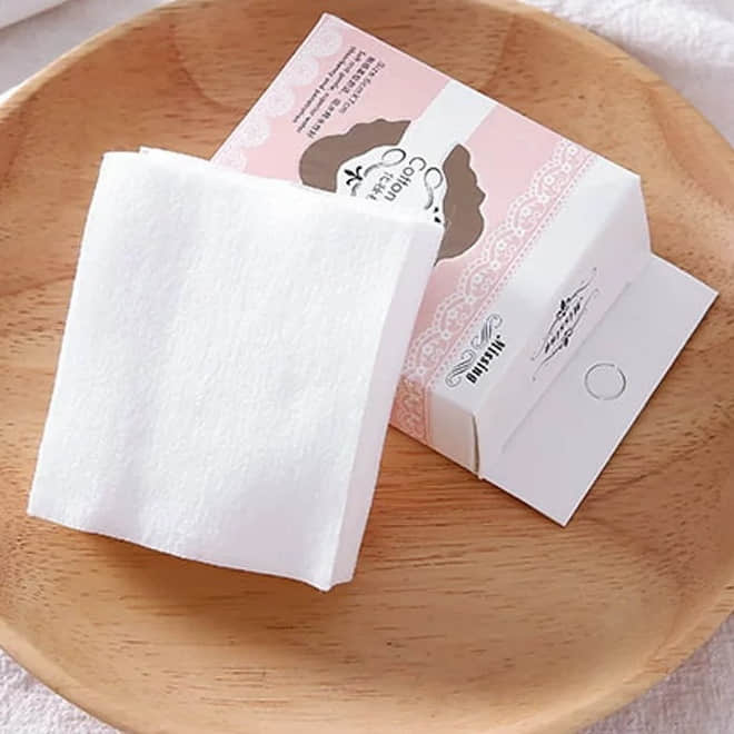 Automatic Square Medical Cotton Cosmetic Pads Machine Makeup Remover Cutting Forming Machine Automatic Square Medical Cotton Cosmetic Pads Machine Makeup Remover Cutting Forming Machine